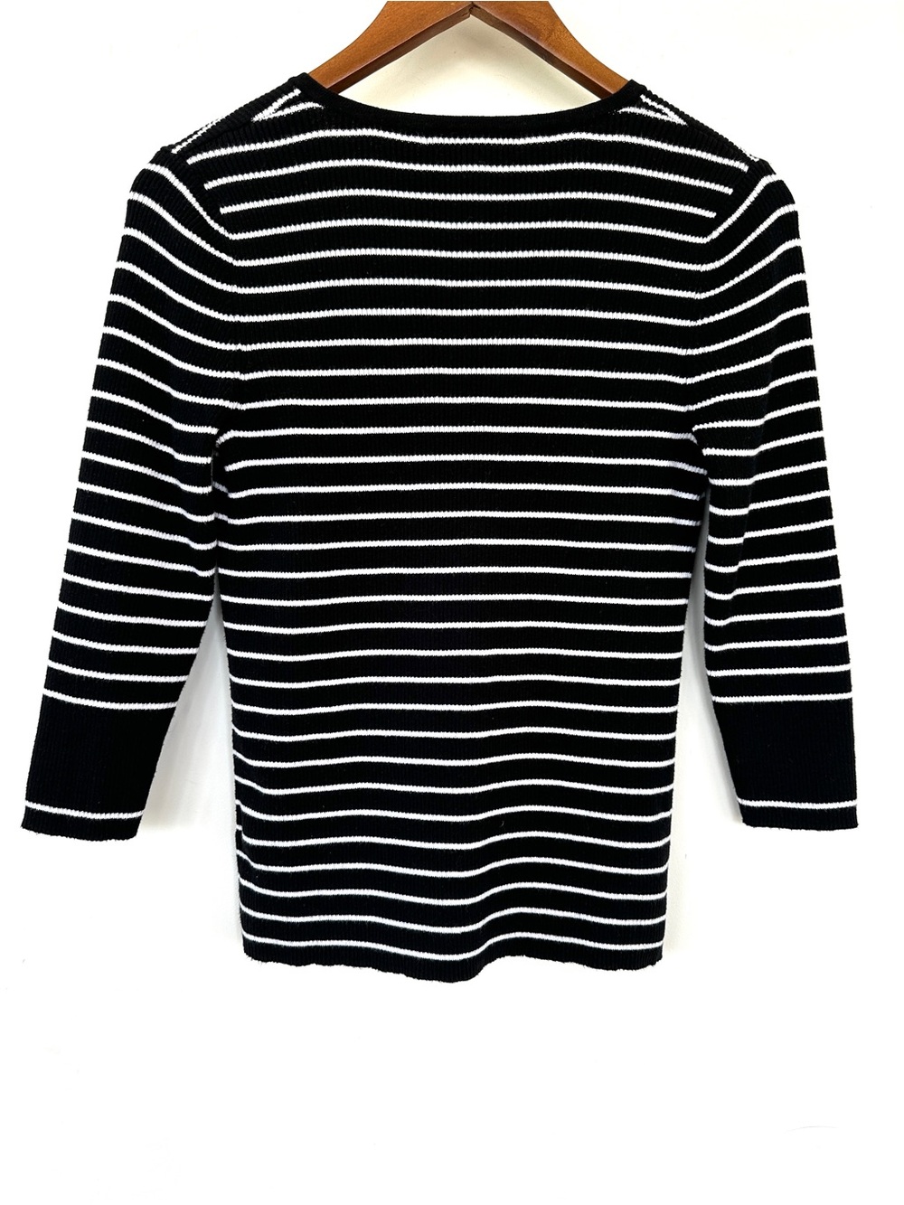 Lauren Ralph Lauren Black & White Striped V‑Neck Cotton Knit Top, 3/4 Sleeves - Picture 4 of 7